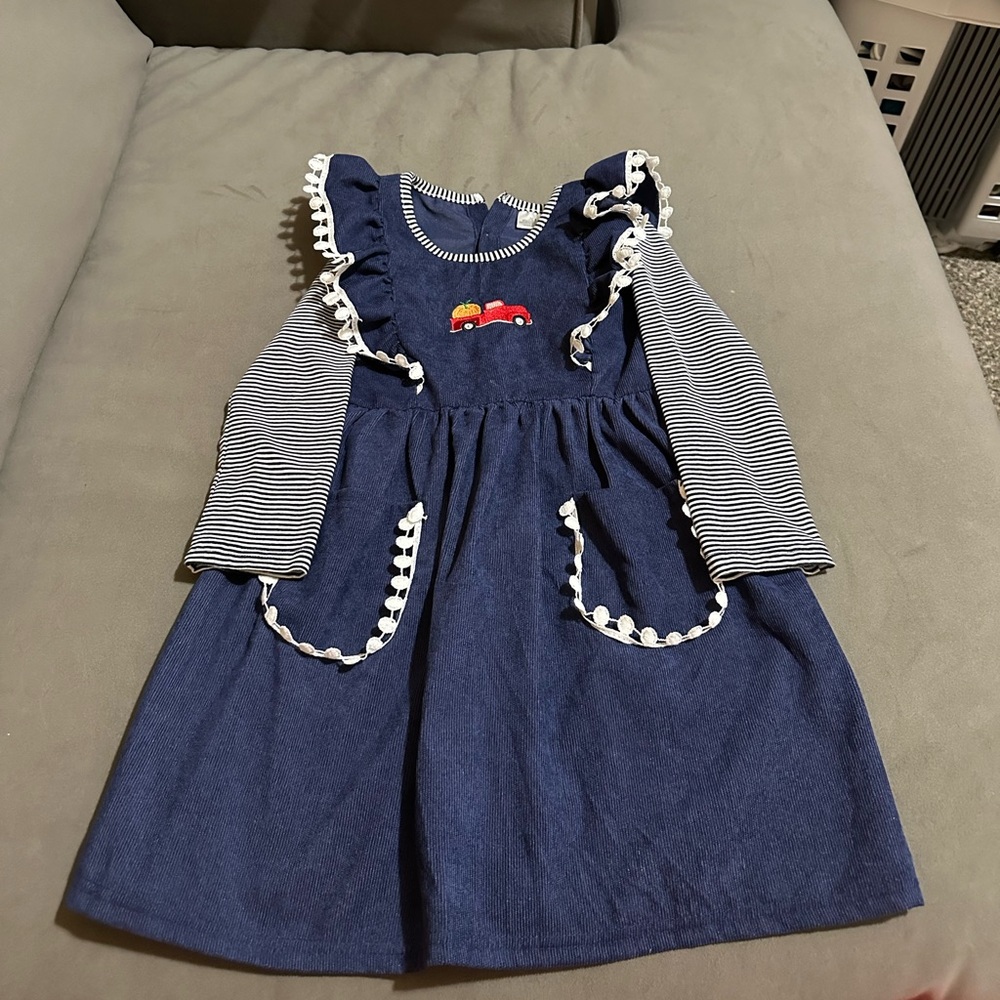 Girls dress